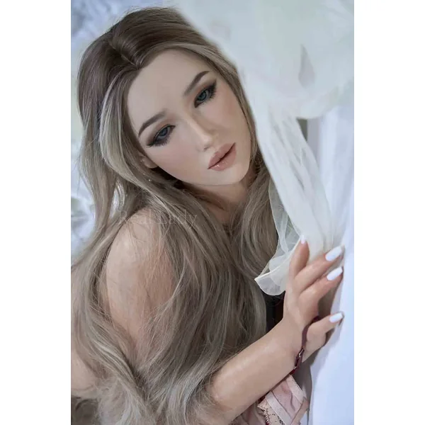 Adela – 5’5″ | 168cm Sex Doll