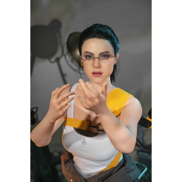 Ariana – 5’5″ | 168cm Silicone Sex Doll