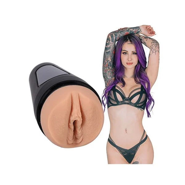 Main Squeeze Pussy Masturbator-Valerica Steele