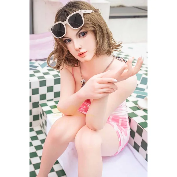 Mia – 5’3″ | 163cm Sex Doll