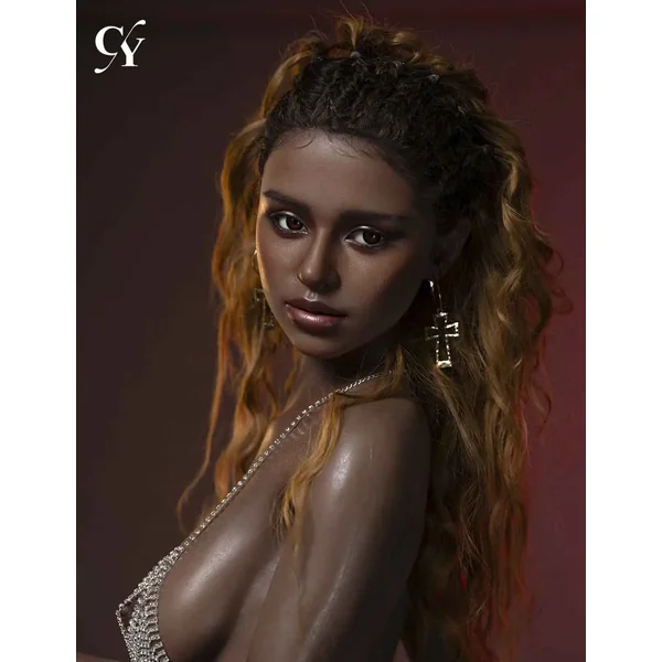 Naomi – 5’5″ | 167cm Sex Doll