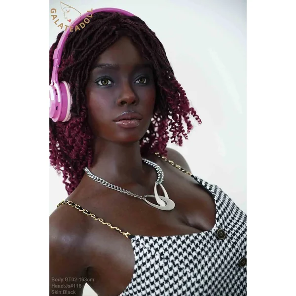 Raya – 5’4″ | 163cm Sex Doll