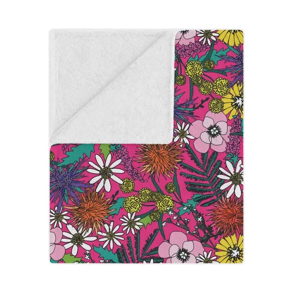 Shaggin’ Wagon Floral Microfiber Blanket