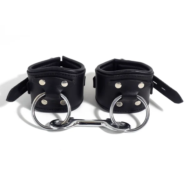 Zorba Lockable Leather Wrist Cuffs With Large O-Rings